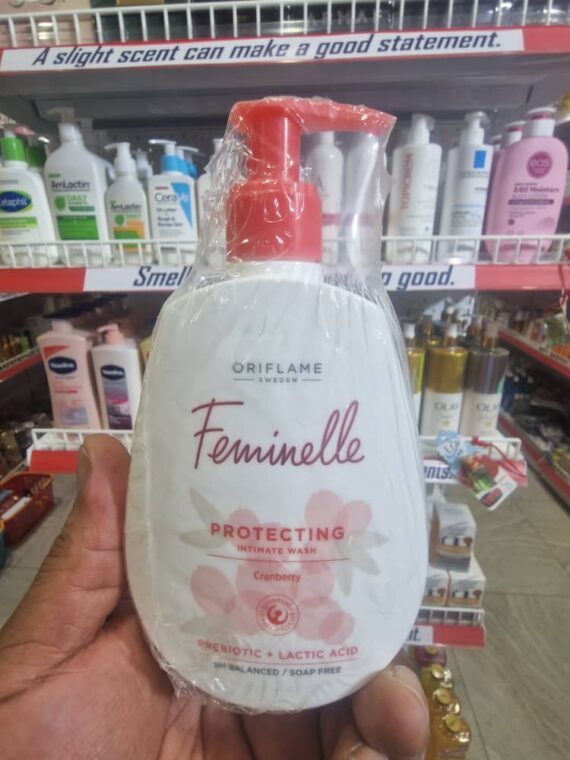 Feminelle. Protecting Intimate Wash Cranberry.